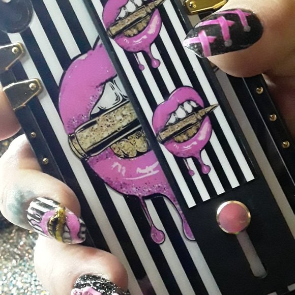 Iphone 10 case & matching ipod case - Picture 3 of 3